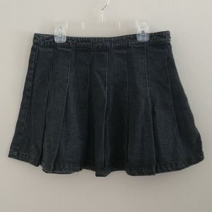 4/$20🌺 Pleated Denim Skirt